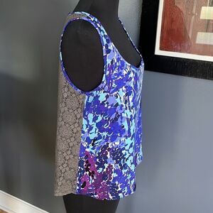 Mimi Chica blue/violet tones floral front, gray lace back tank. Medium.